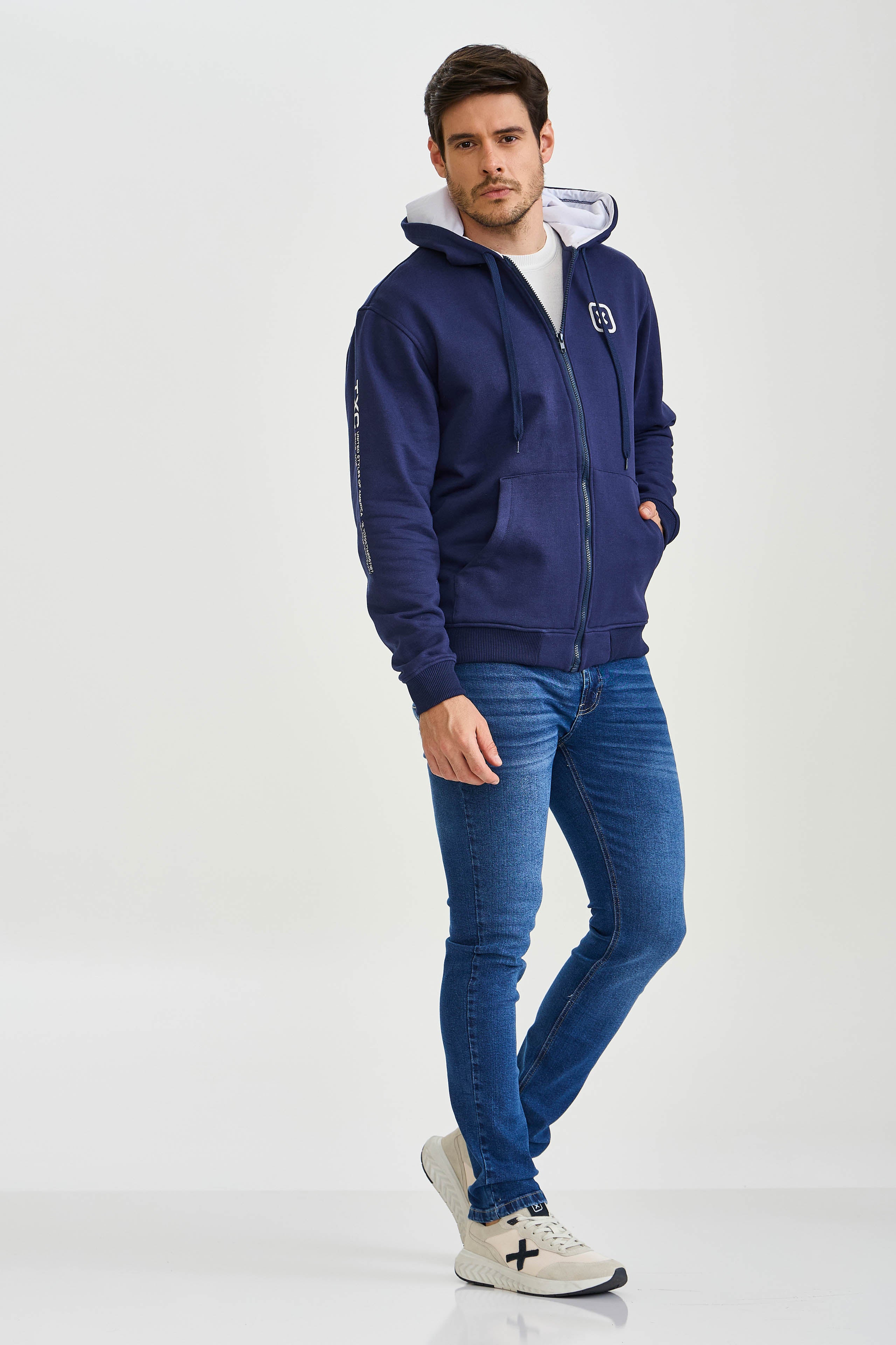 Imagem do produto 9896999780653 da cor 0035