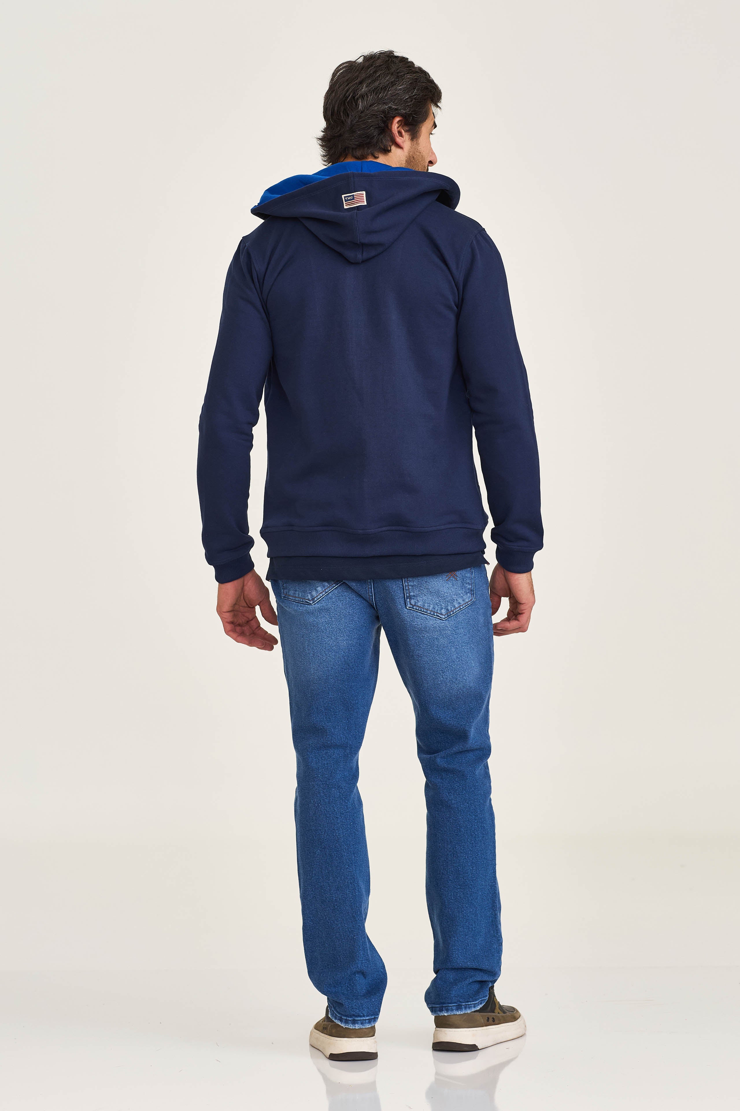 Imagem do produto 9933821608237 da cor 0035