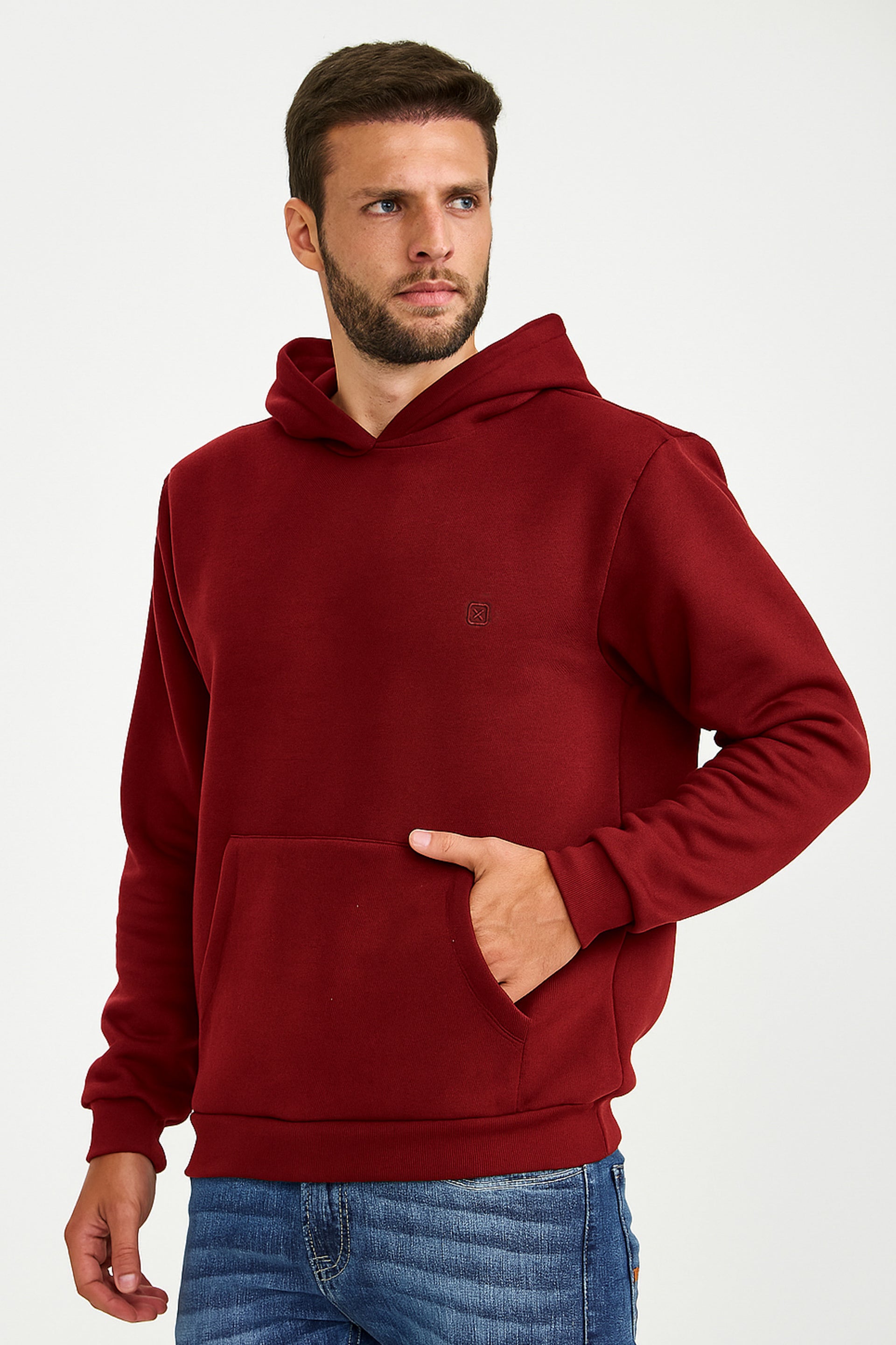 #COR_BORDO