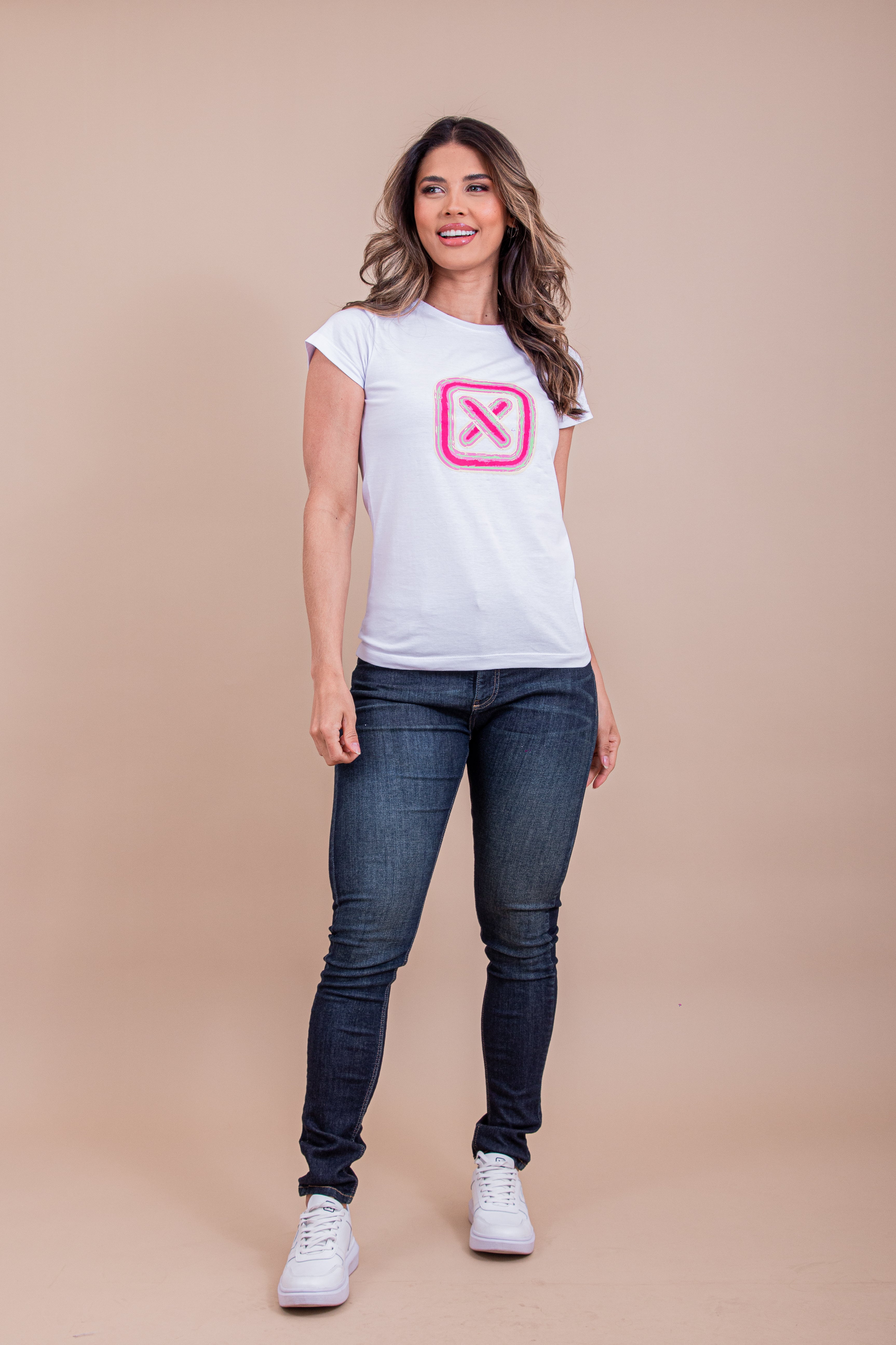 Camiseta Feminina Estampada Slim Fit | 50835