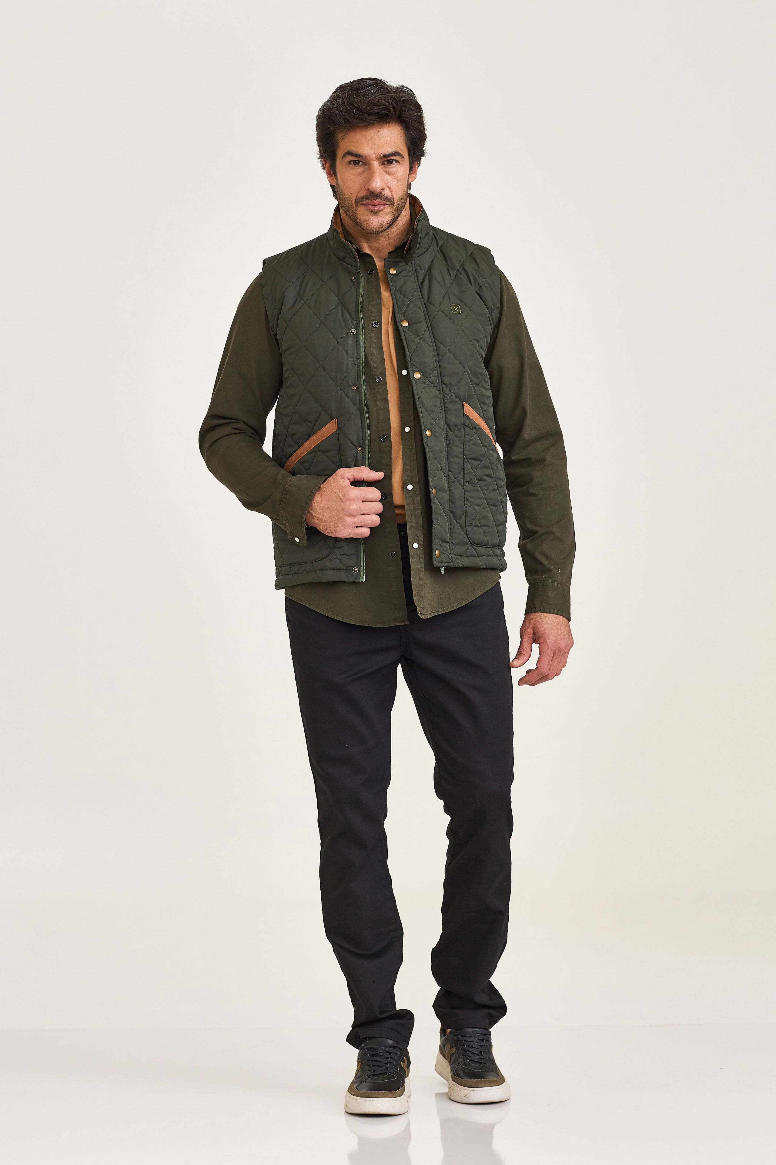 Imagem do produto 9896792490285 da cor 0041