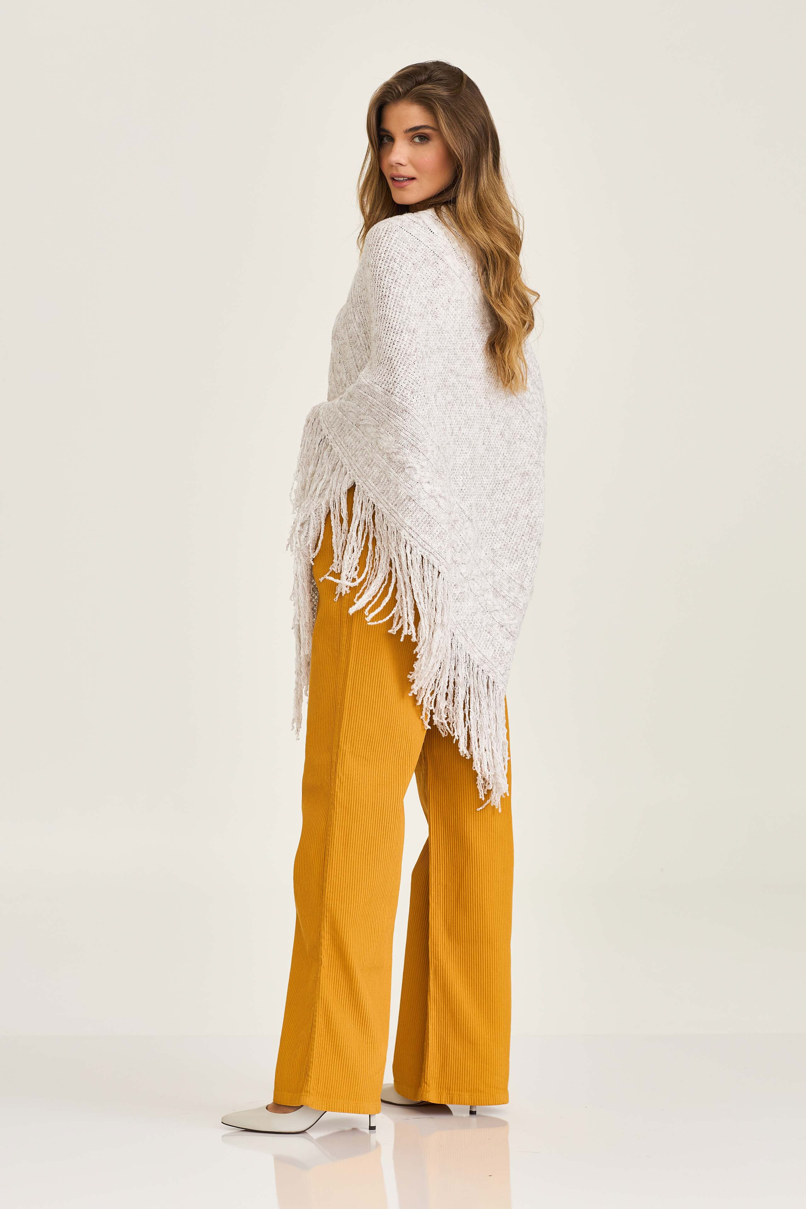 PONCHO TRICOT CUSTOM BORDADO 5091PON