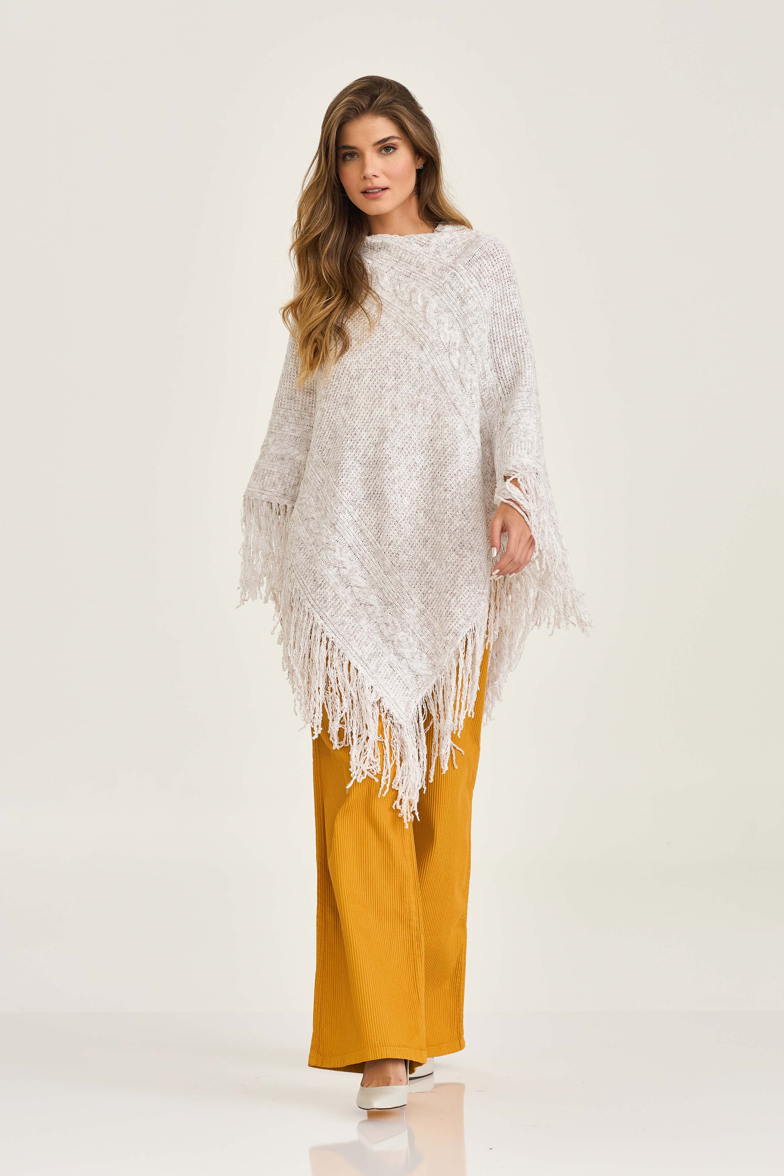 PONCHO TRICOT CUSTOM BORDADO 5091PON