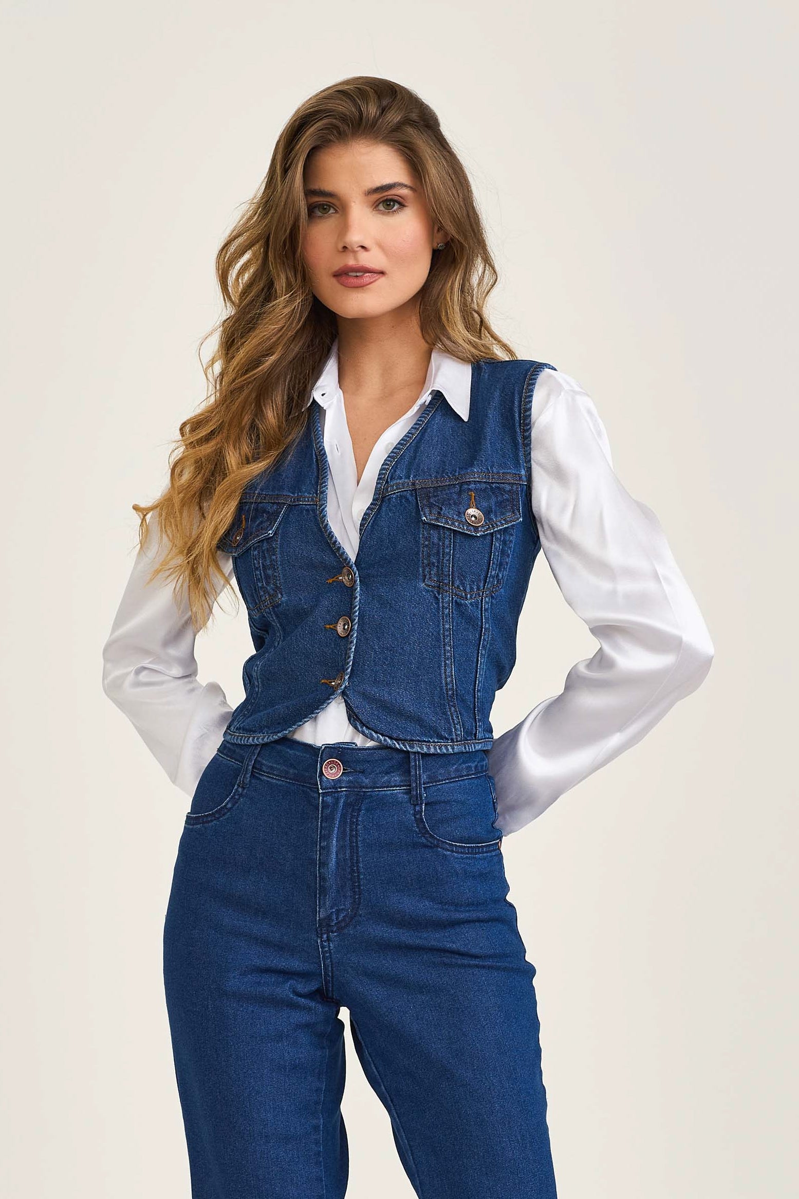 #COR_JEANS