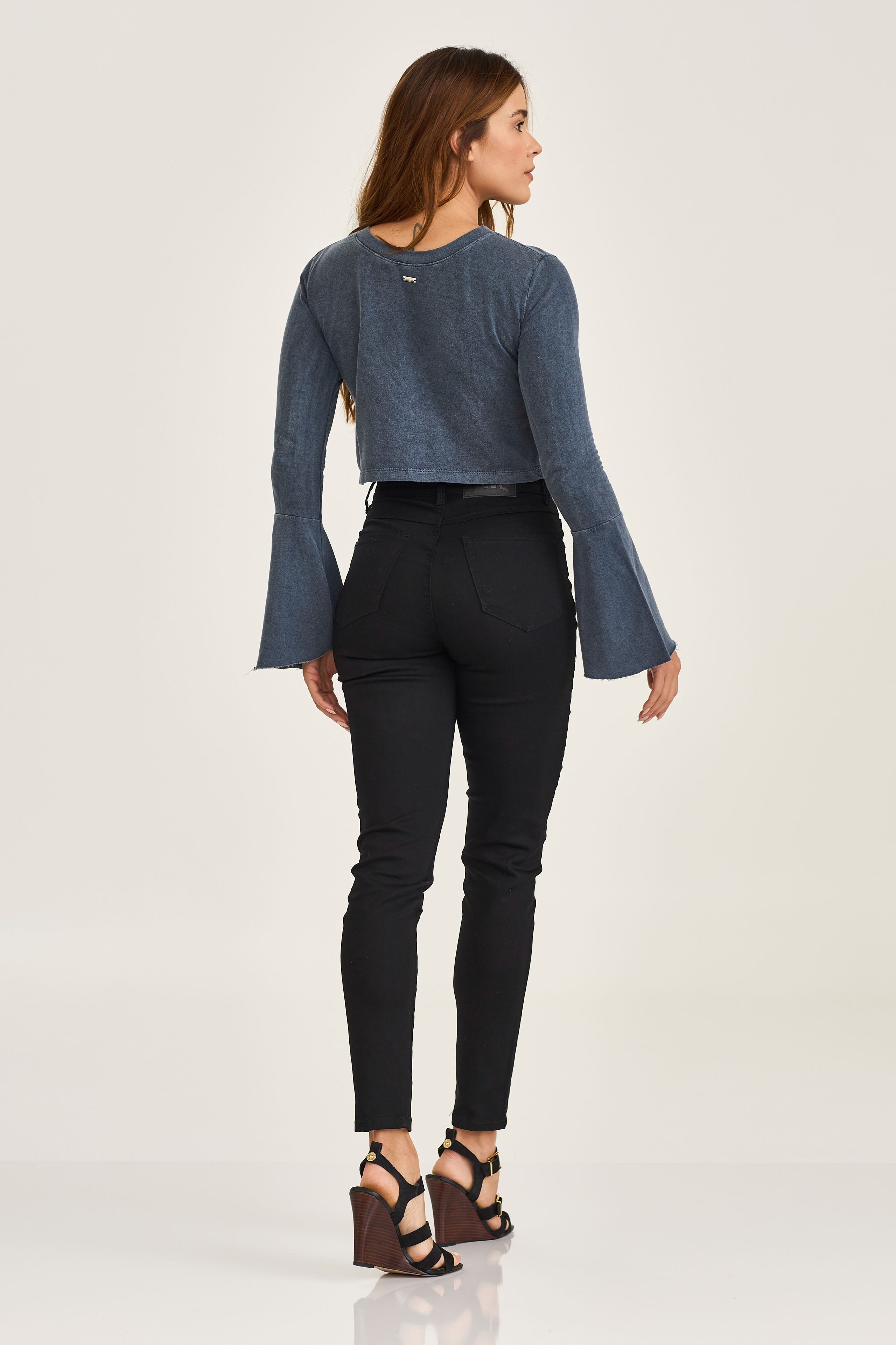 Imagem do produto 9896982774061 da cor 0035