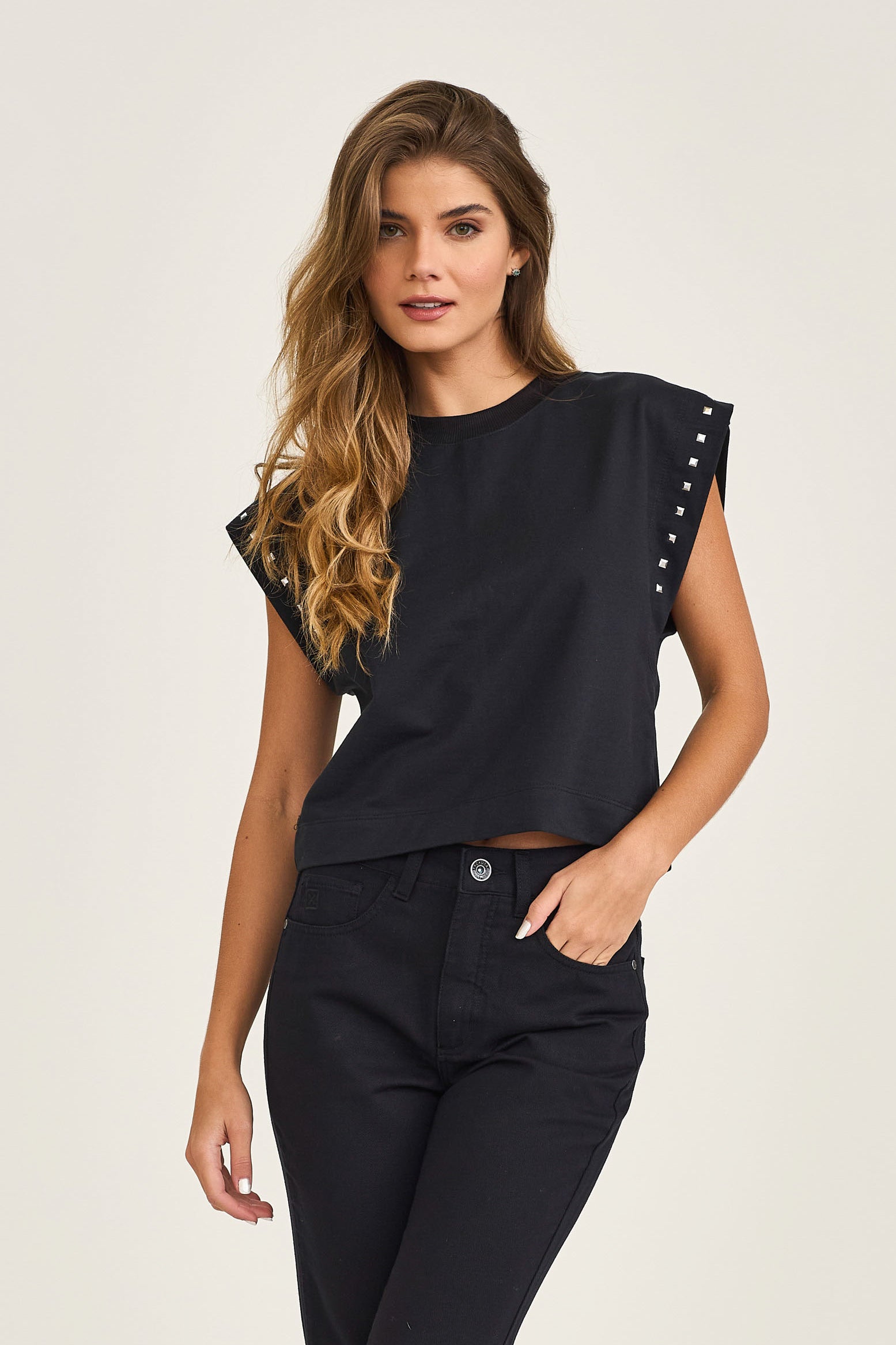 Imagem do produto 9897110995245 da cor 0002