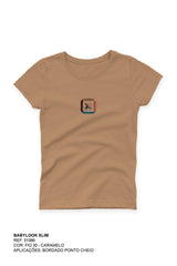 CAMISETA SLIM MEIA MALHA PENTEADA BORDADA 51066