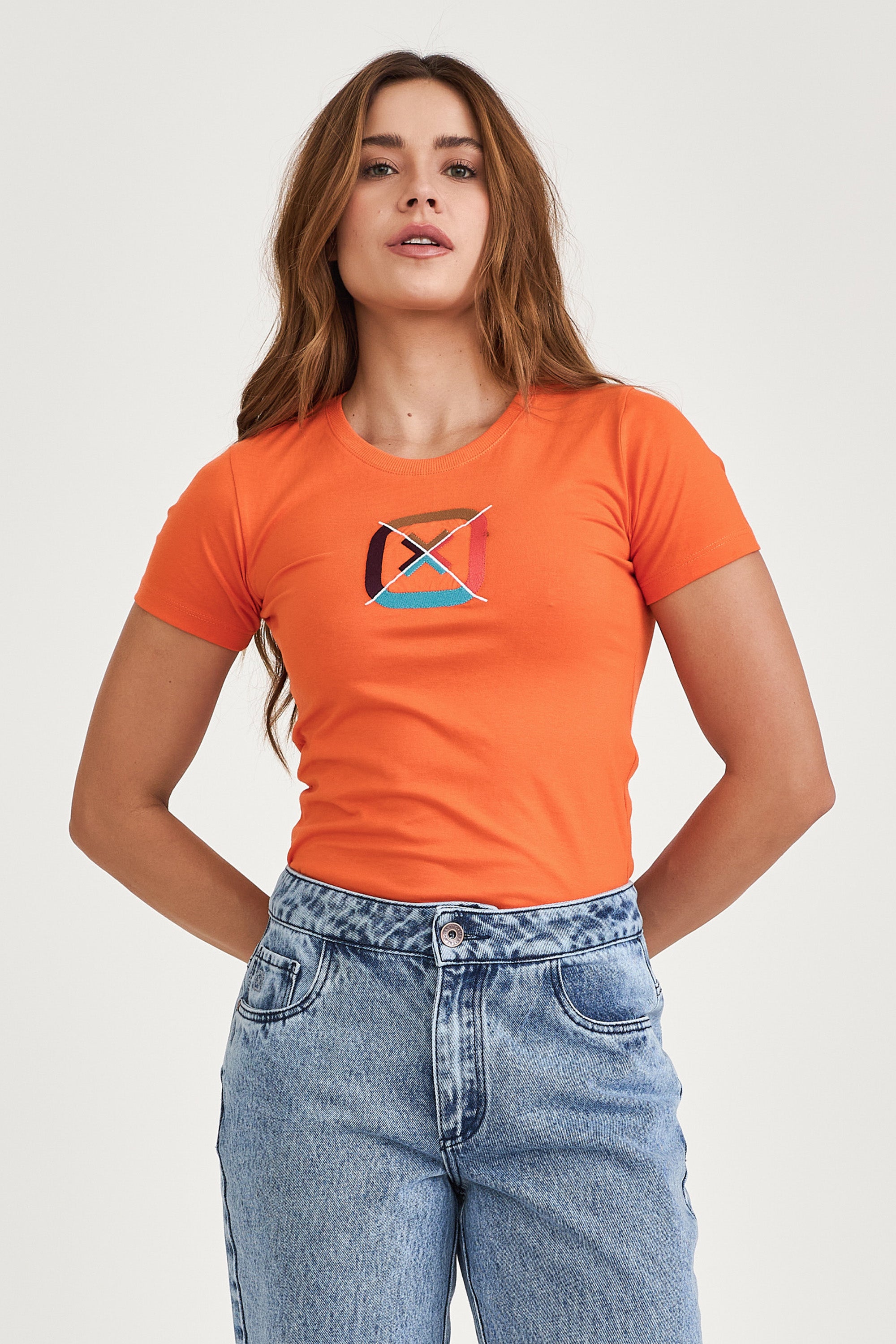 #COR_LARANJA