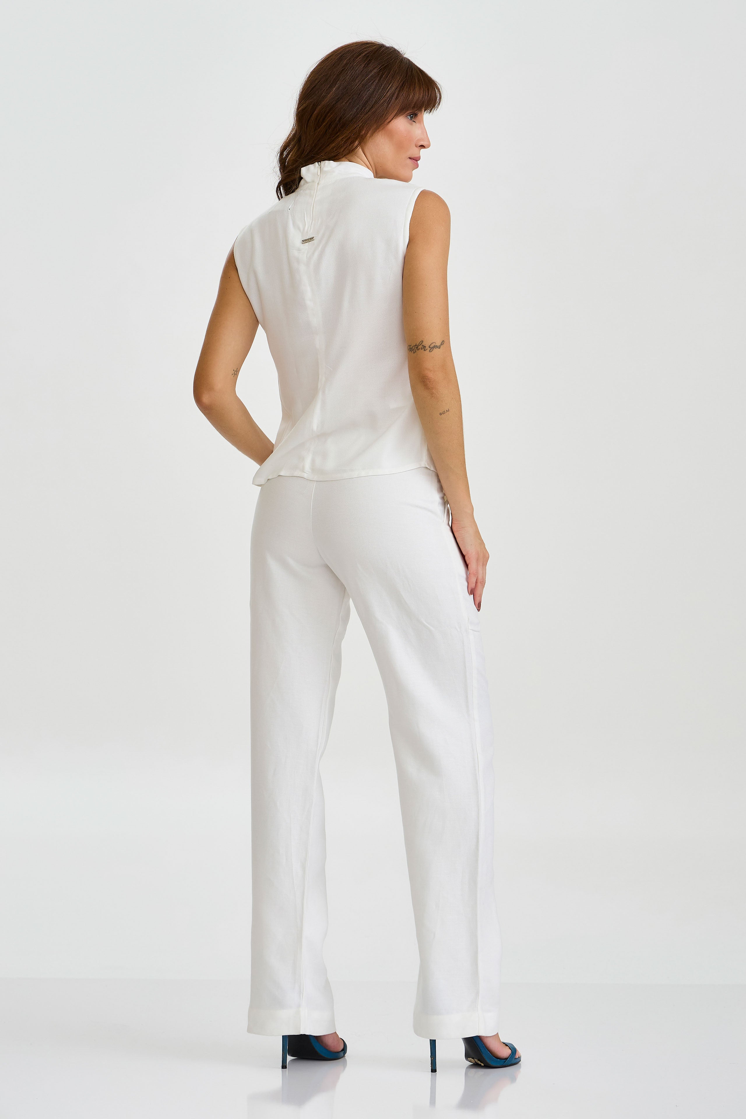 #COR_OFF WHITE