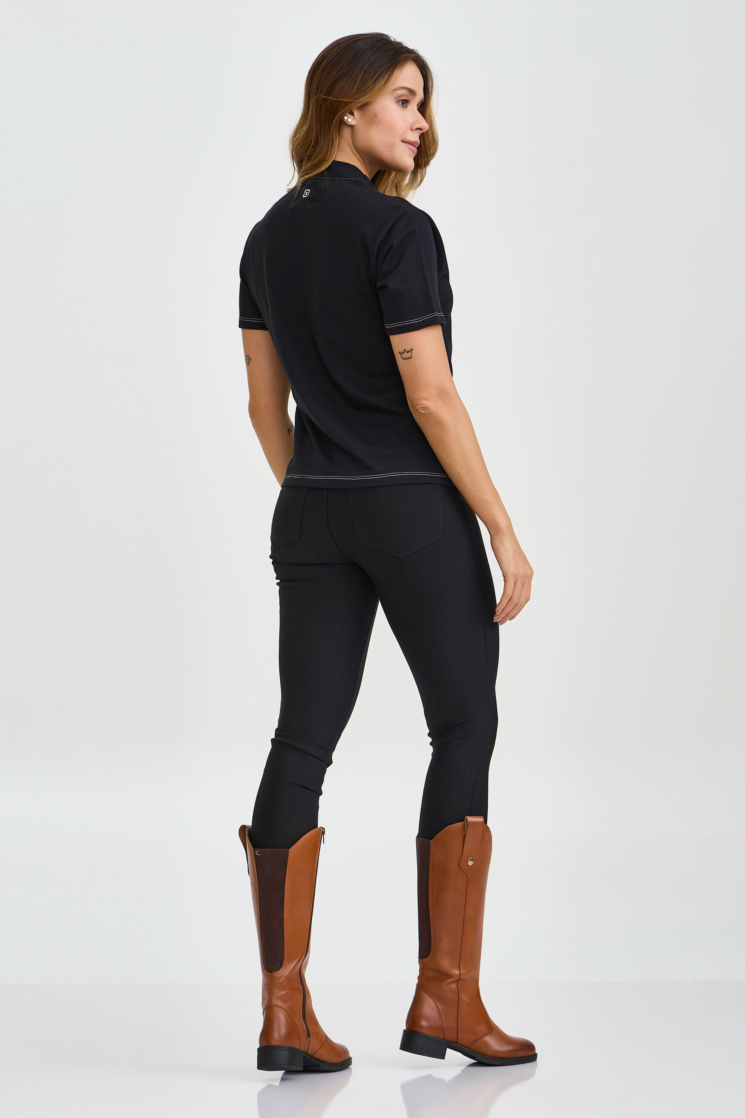 CAMISETA SLIM MALHA BORDADA 51121