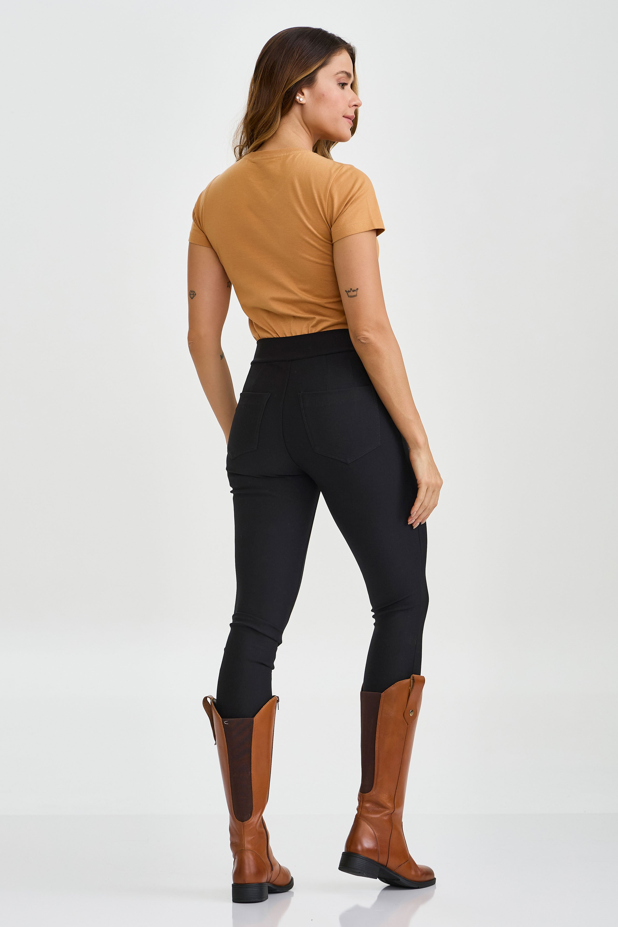 CAMISETA SLIM MEIA MALHA PENTEADA APLICADA 51133