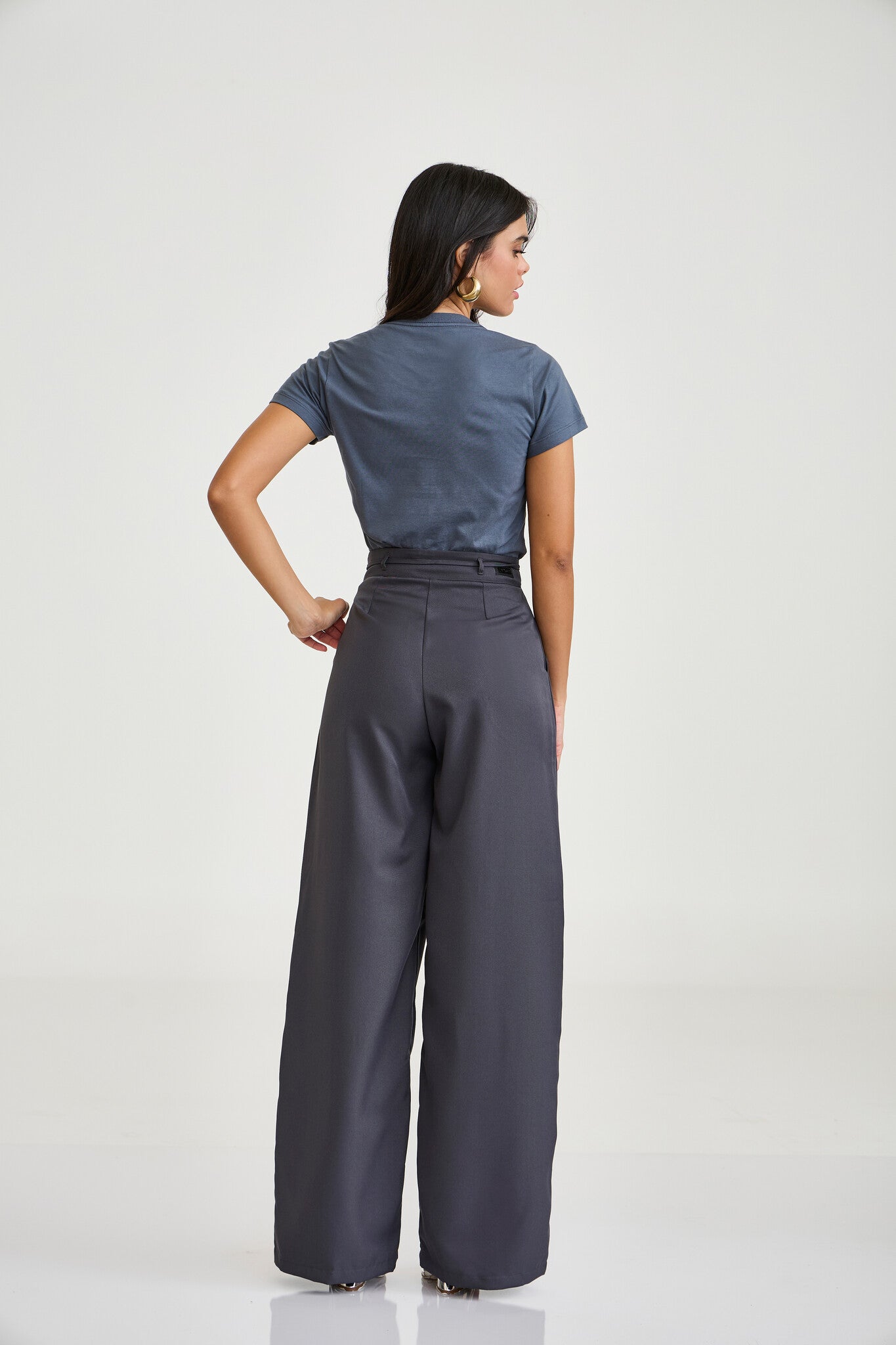 CAMISETA SLIM MEIA MALHA PENTEADA STRASS 51239