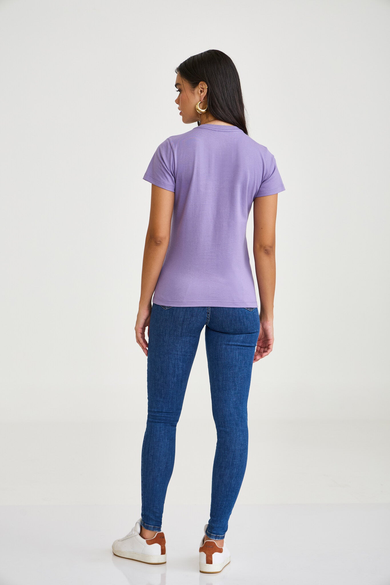 CAMISETA SLIM MEIA MALHA PENTEADA BORDADA 51268