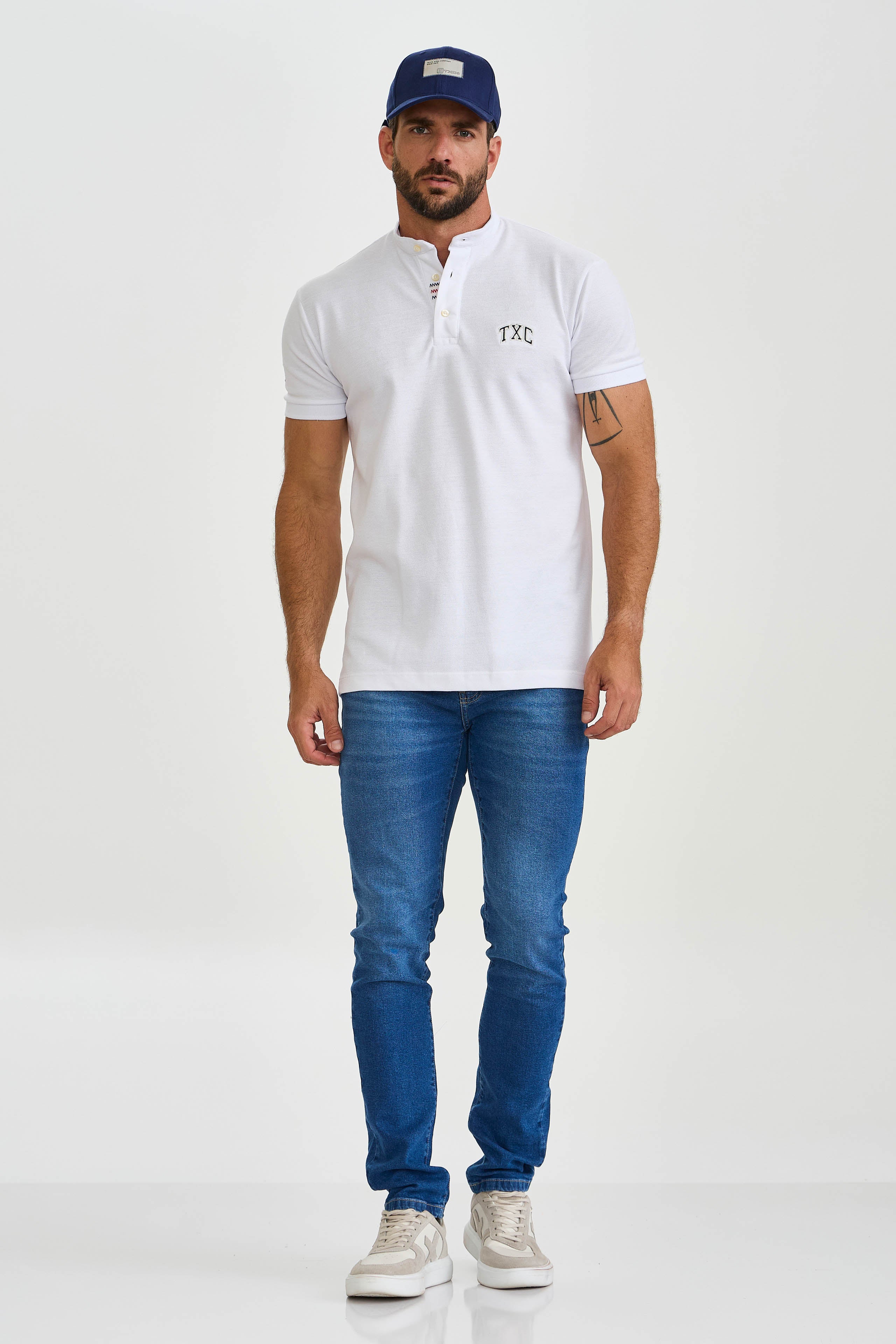 POLO REGULAR PIQUET BORDADA 6895