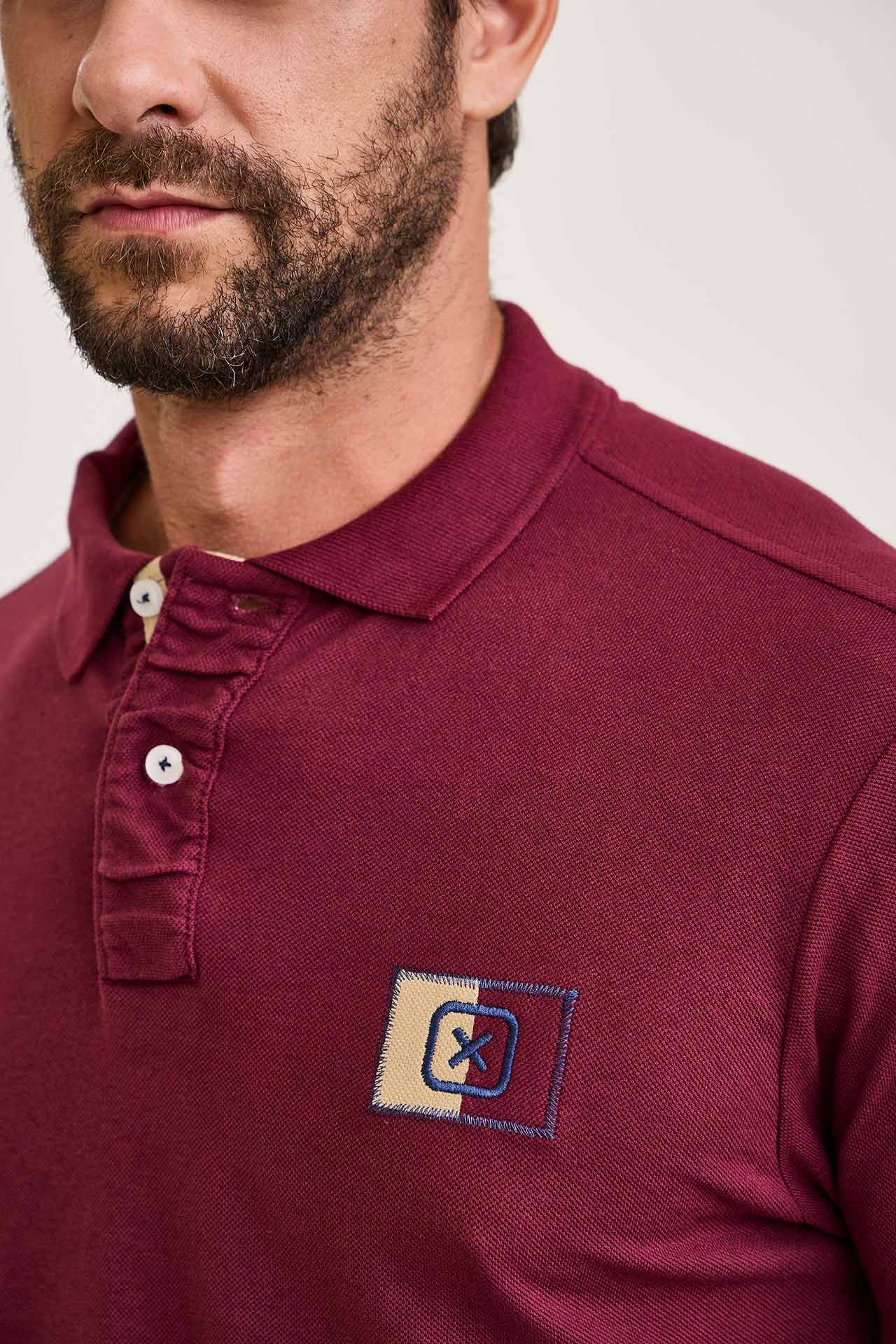 #COR_BORDO
