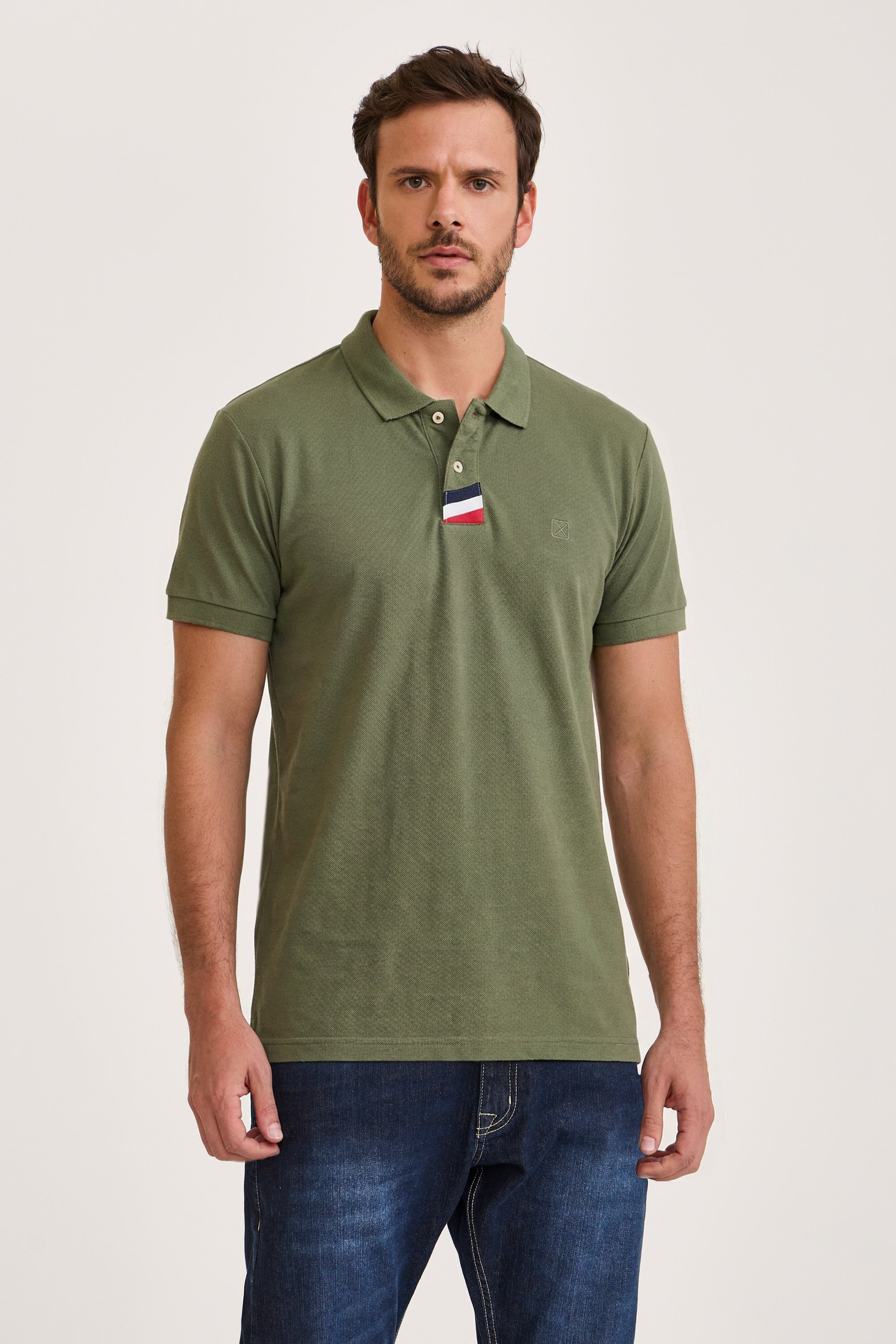 #COR_VERDE MILITAR