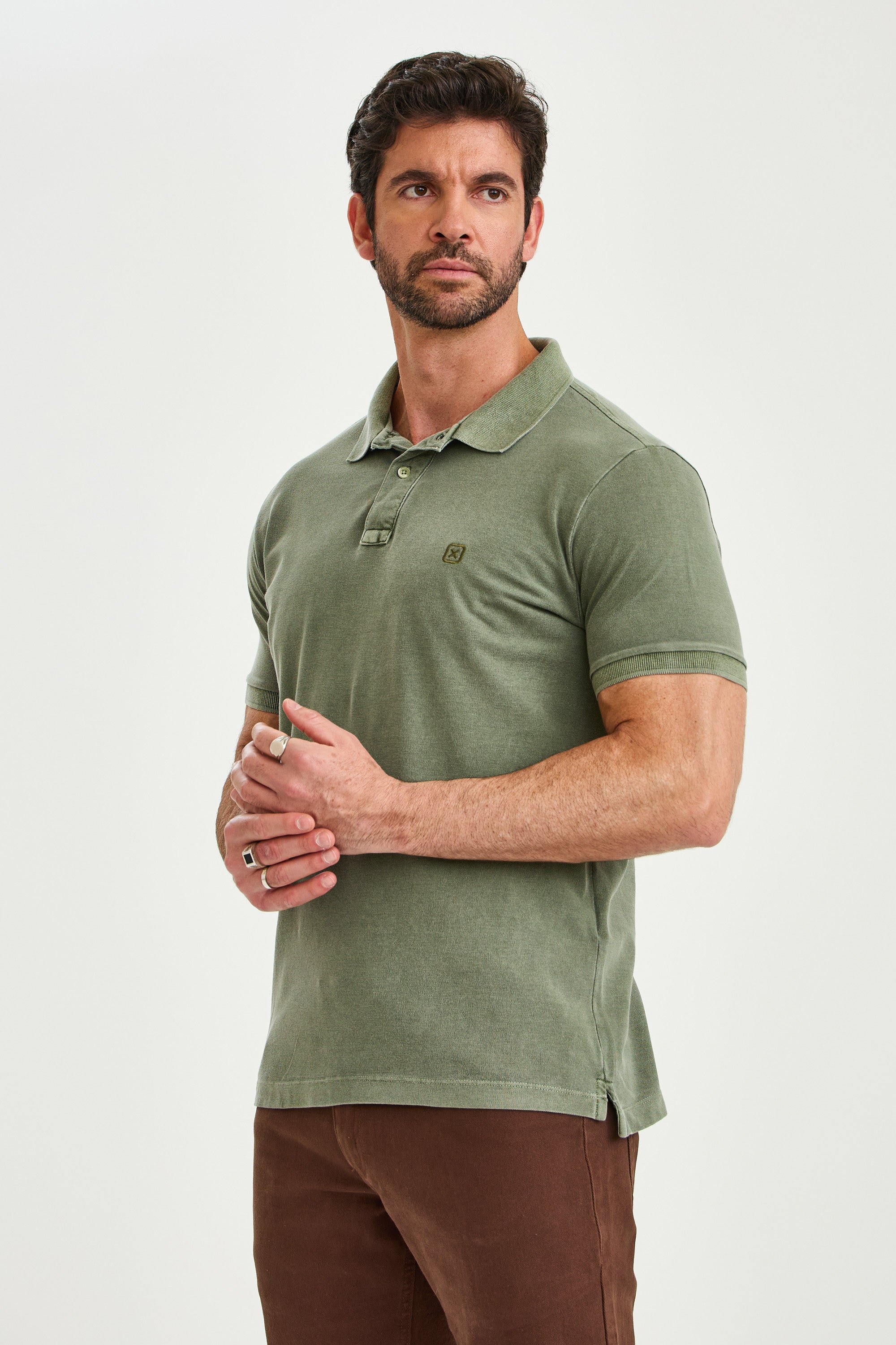#COR_VERDE MILITAR
