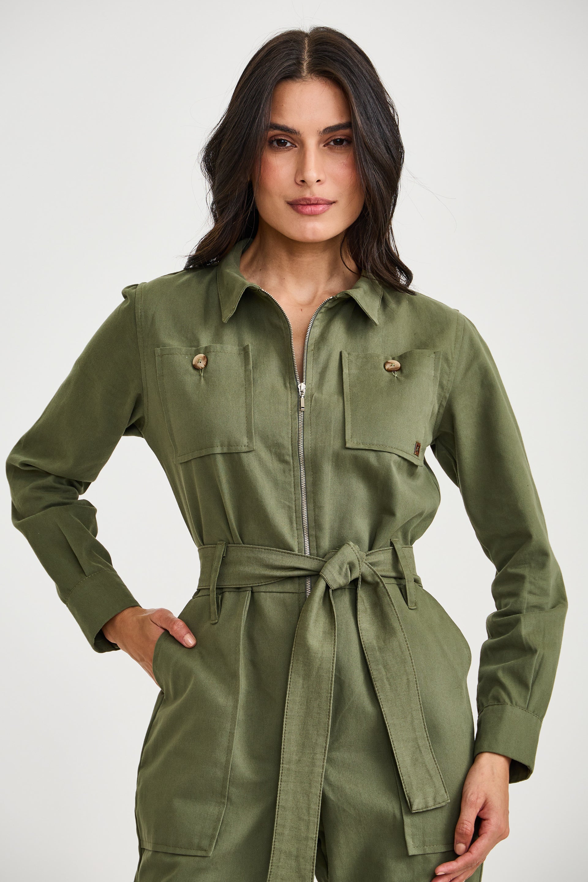 #COR_VERDE MILITAR