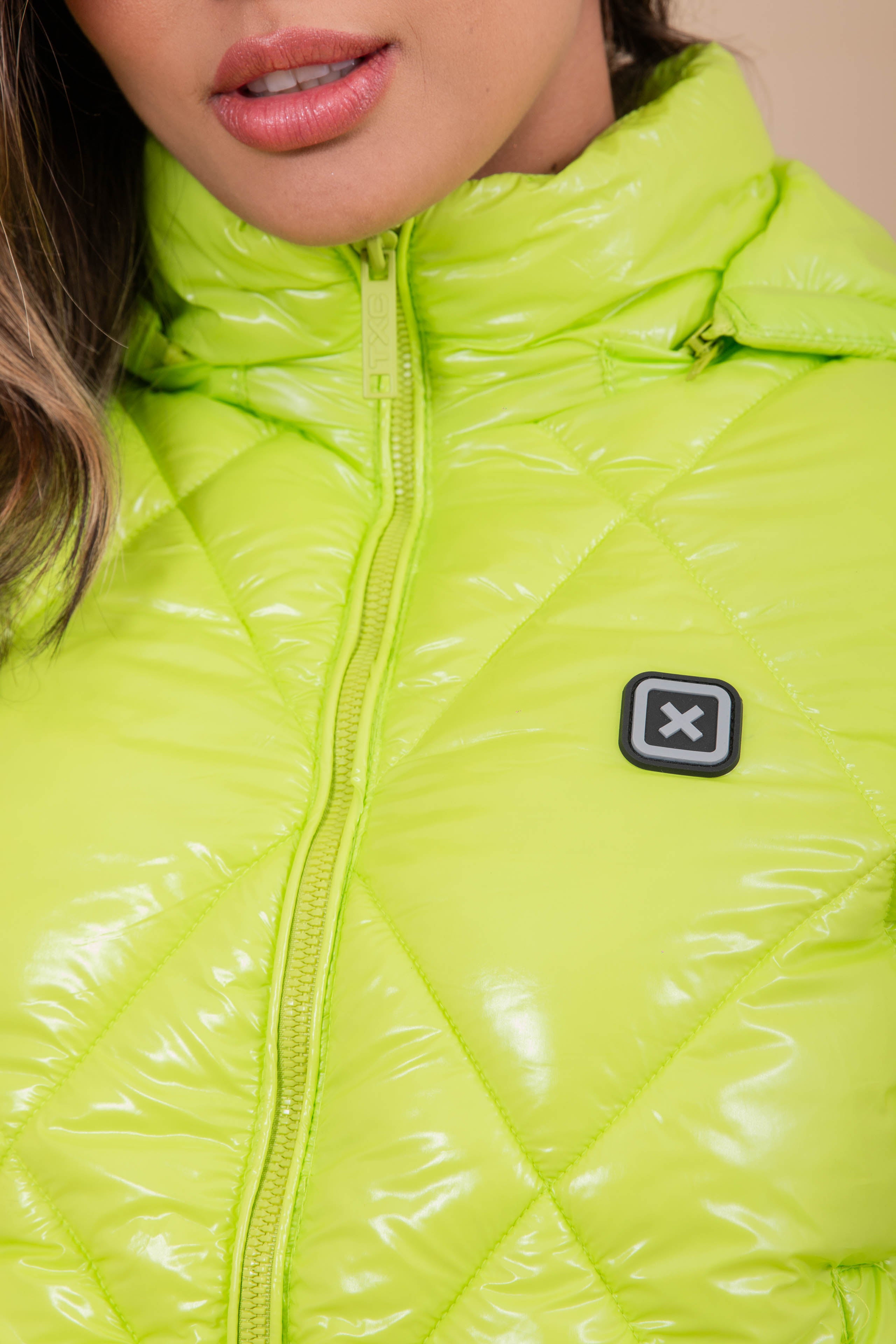 Imagem do produto 9896990048557 da cor 0060