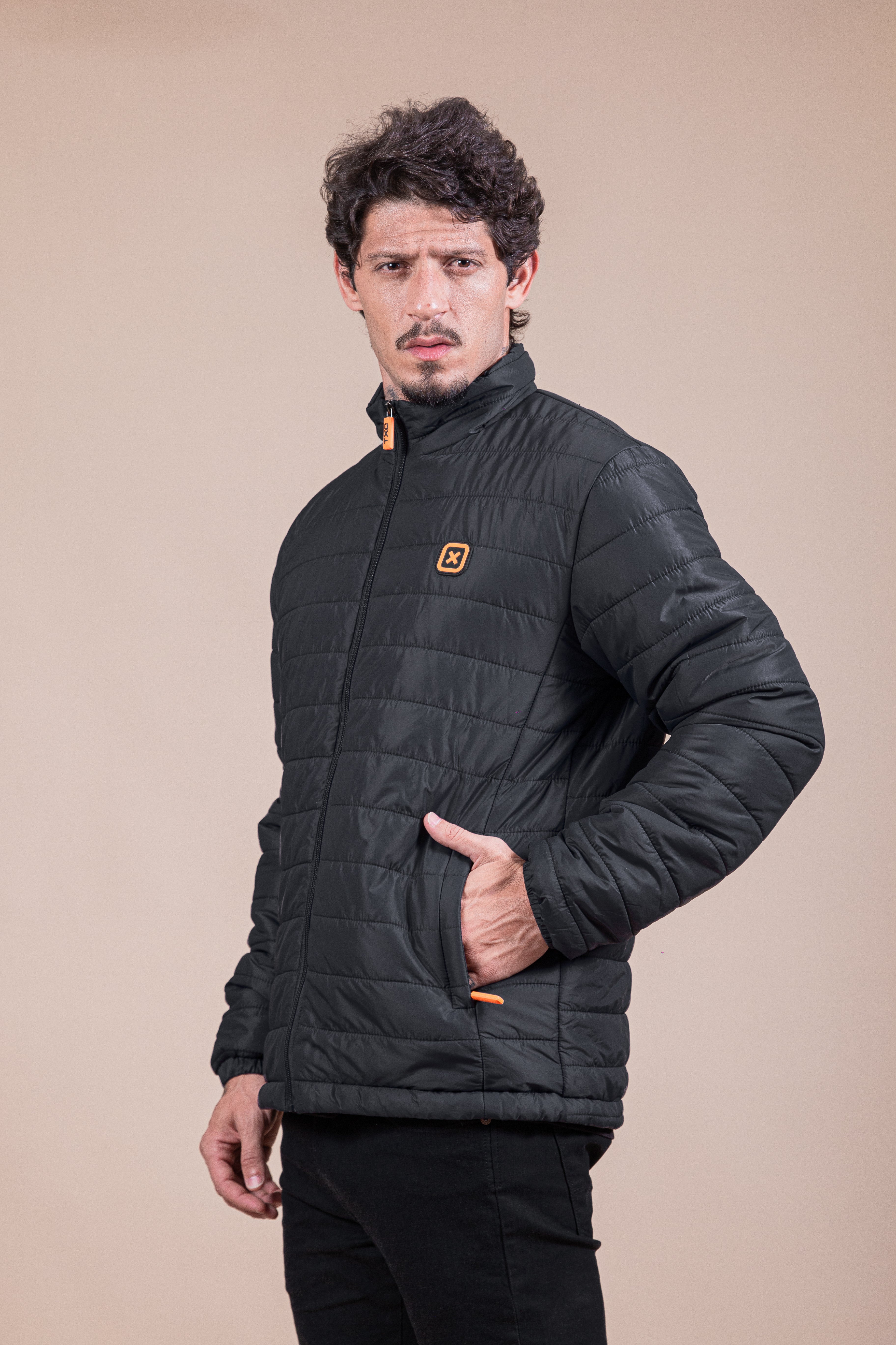 Jaqueta Puffer Com Detalhes Em Laranja |  7314