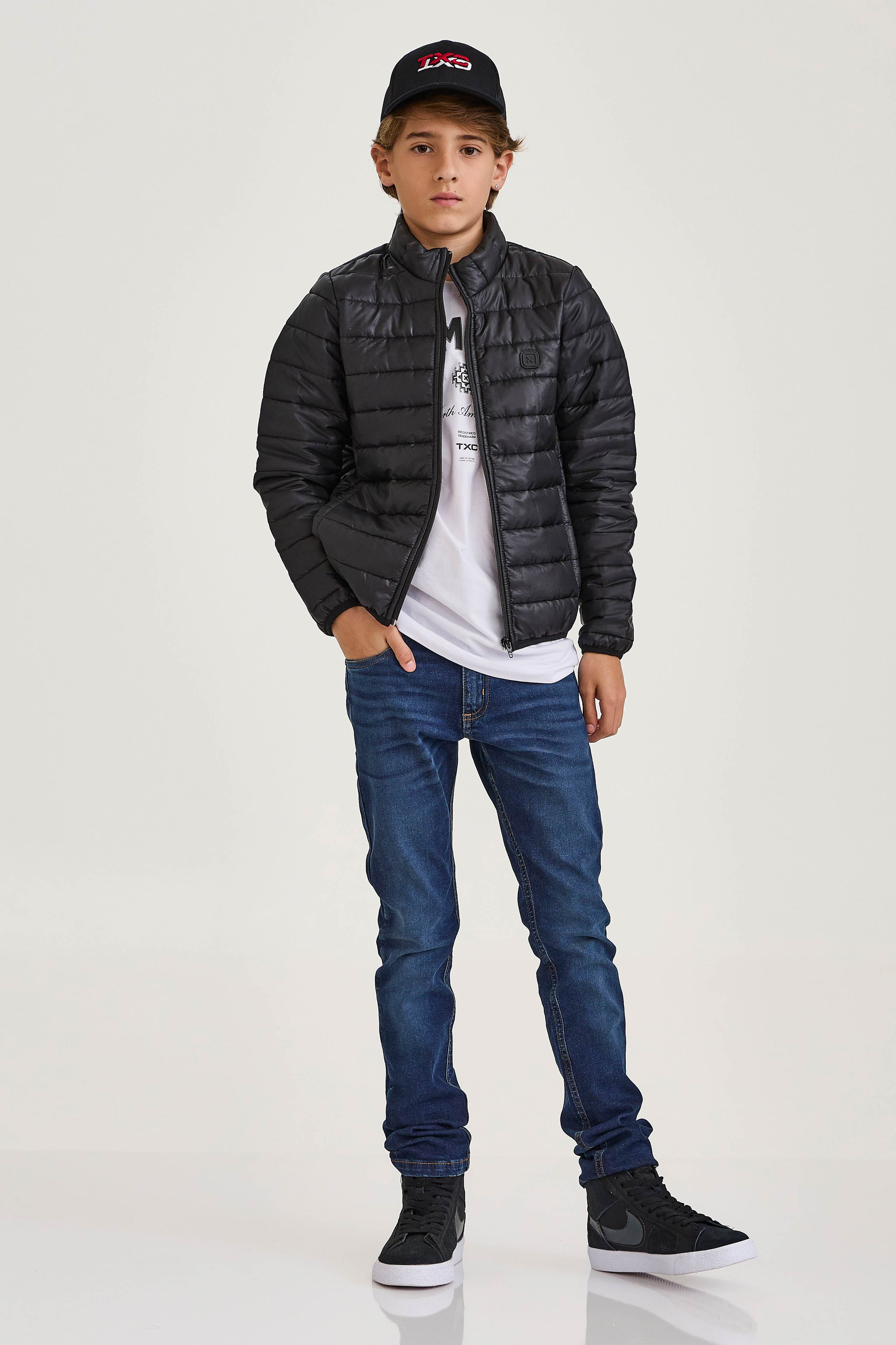 Imagem do produto 9896992309549 da cor 0002