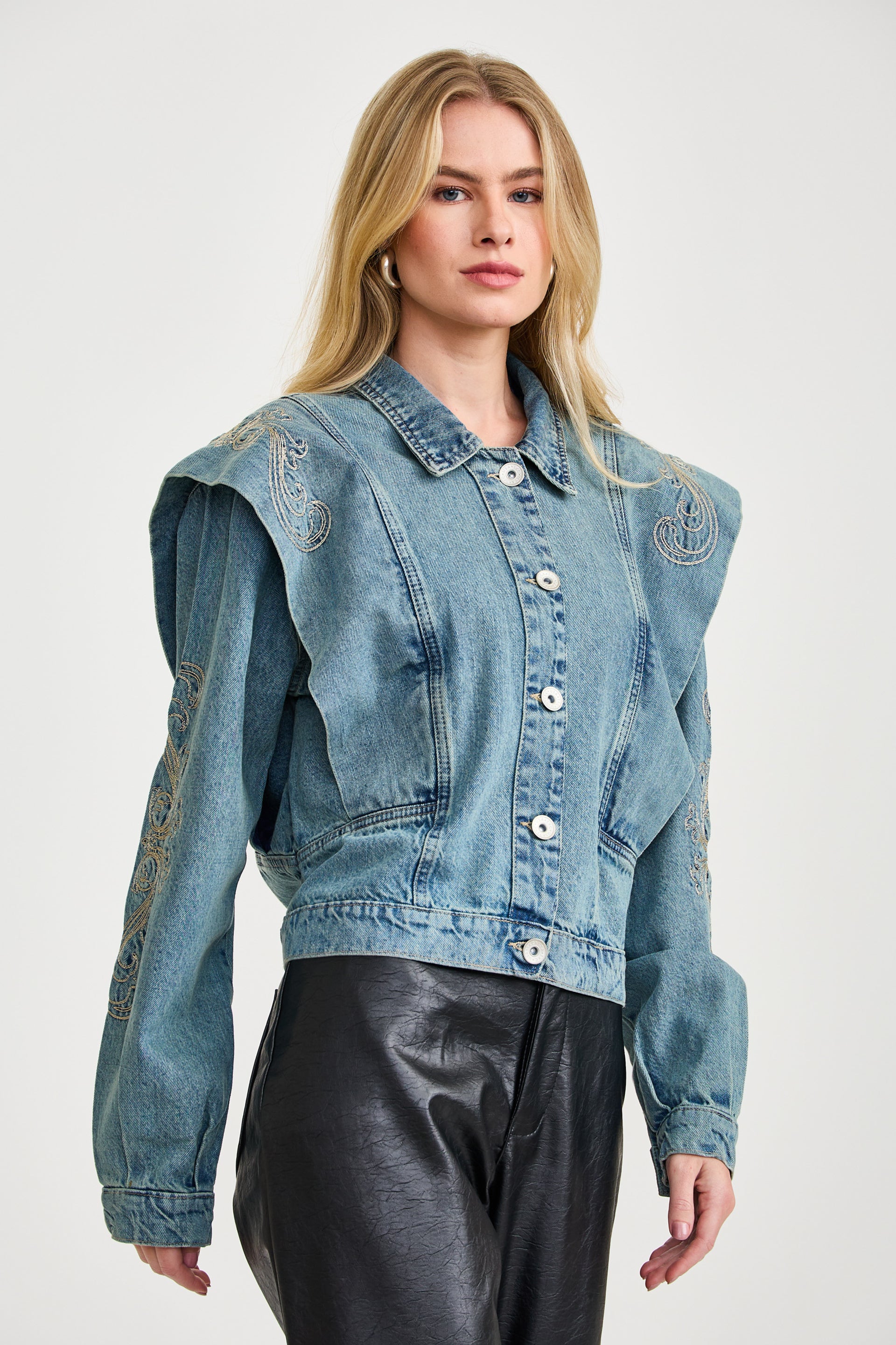 #COR_JEANS