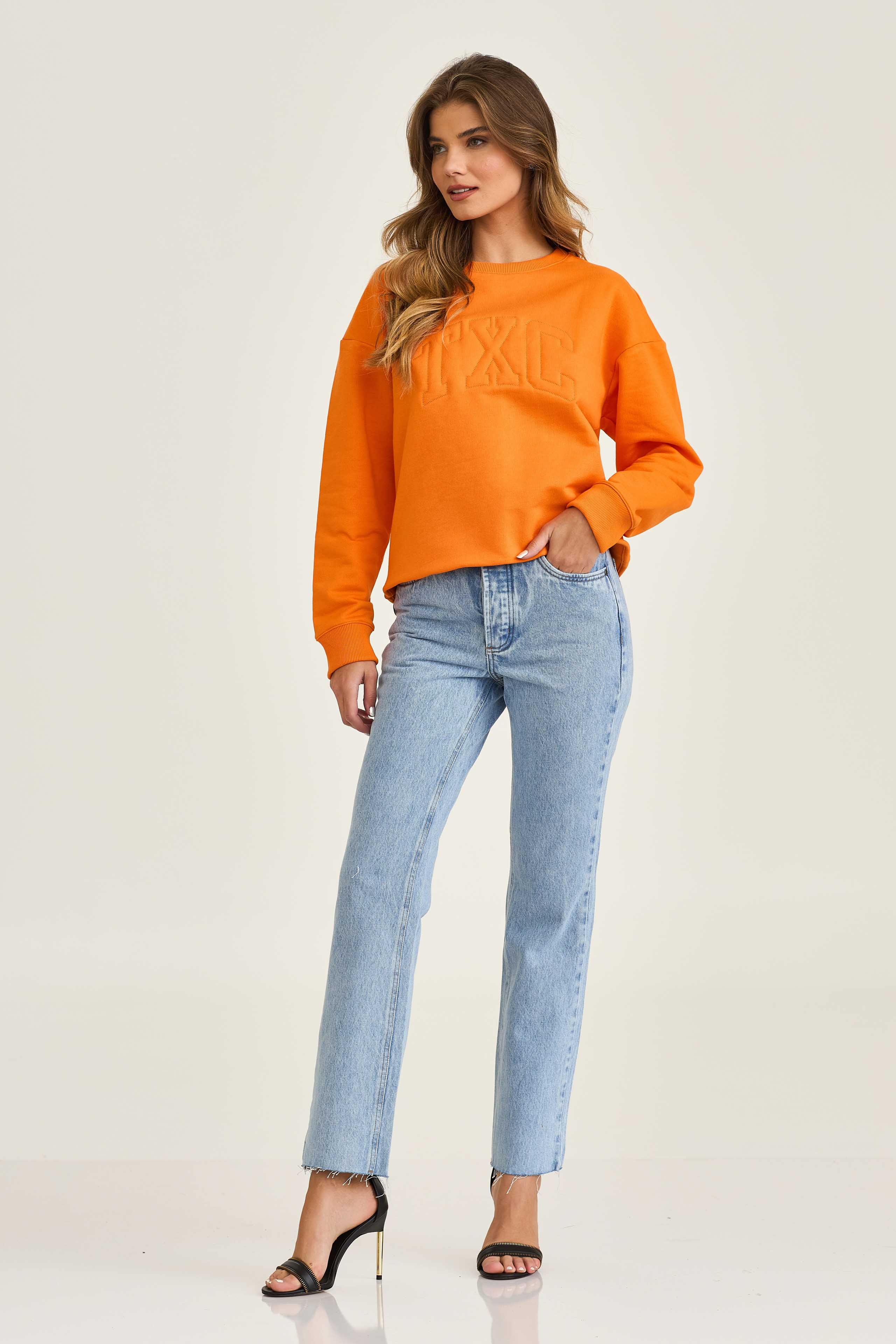 MOLETOM CUSTOM OVERSIZED EMBOSS 9197