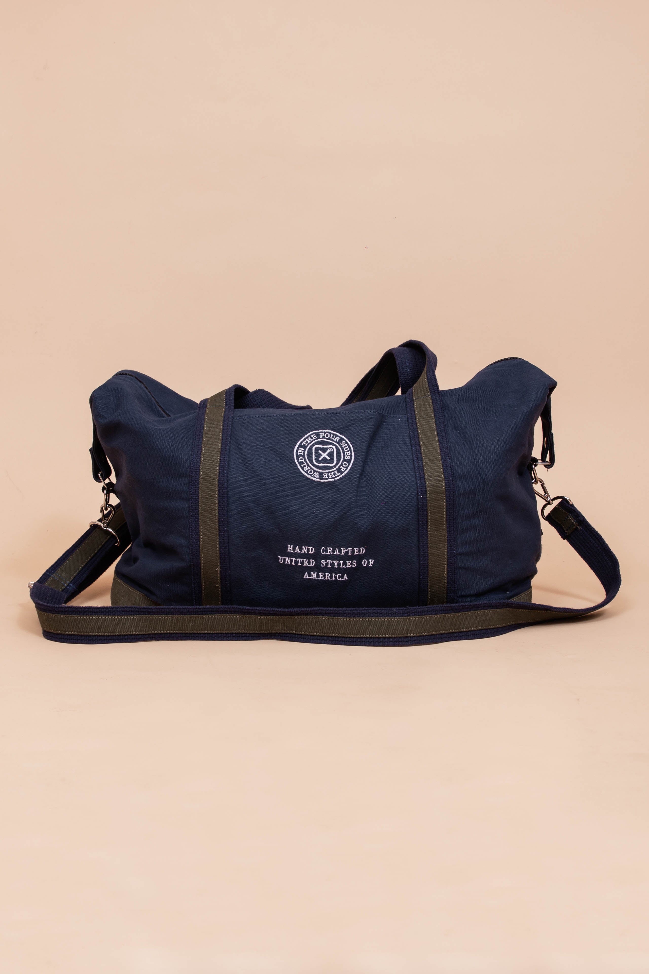 Imagem do produto 9896995520813 da cor 0035