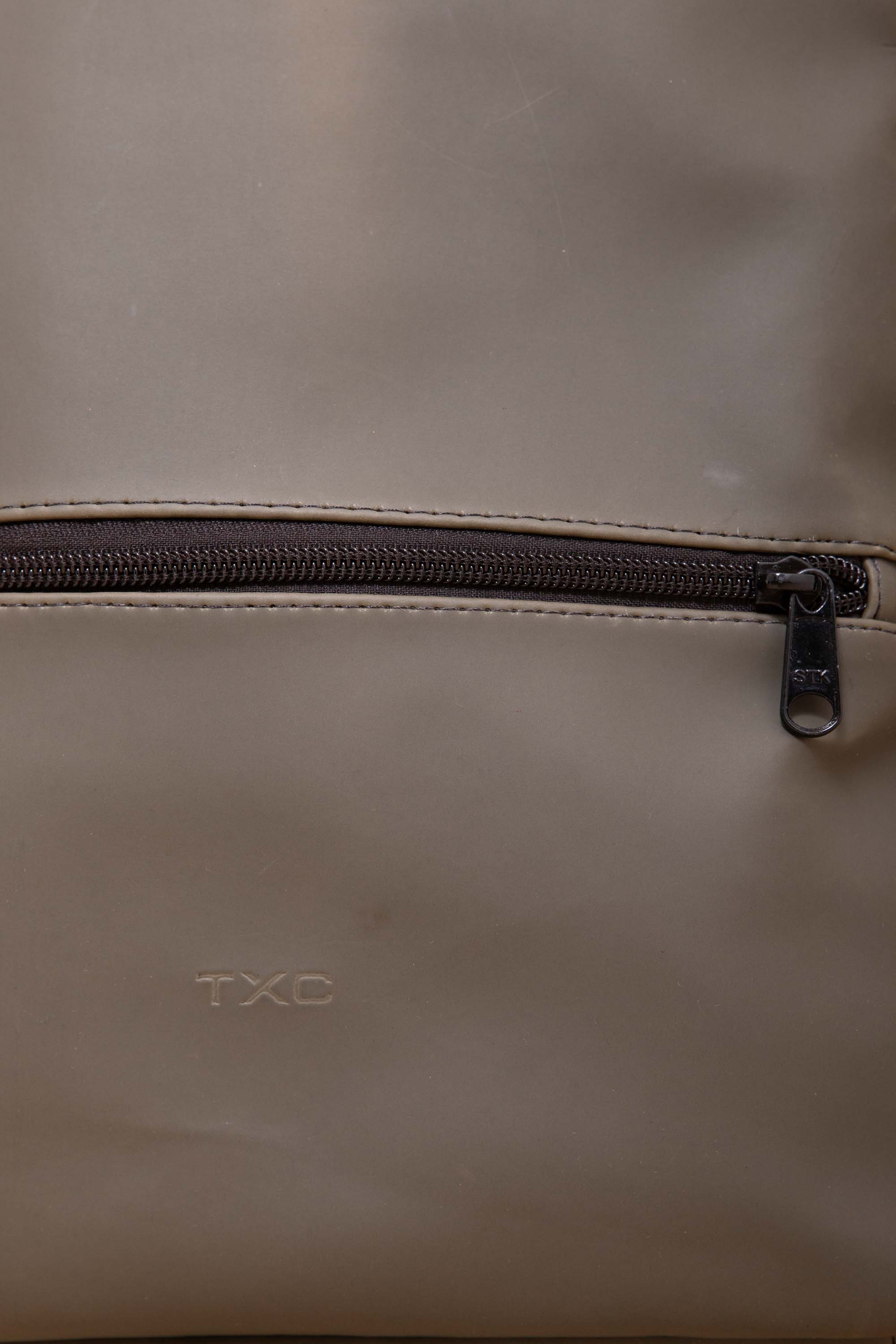 Imagem do produto 9896996831533 da cor 0060