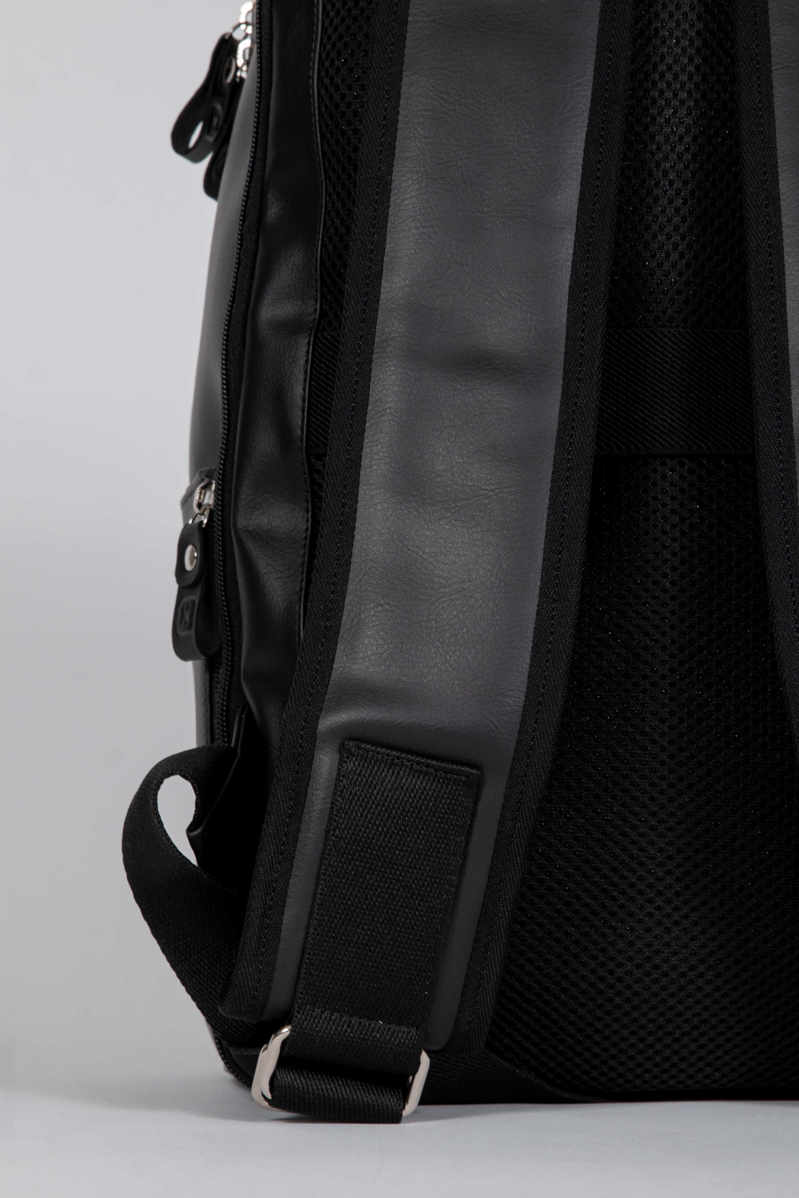 Imagem do produto 9896998928685 da cor 0002