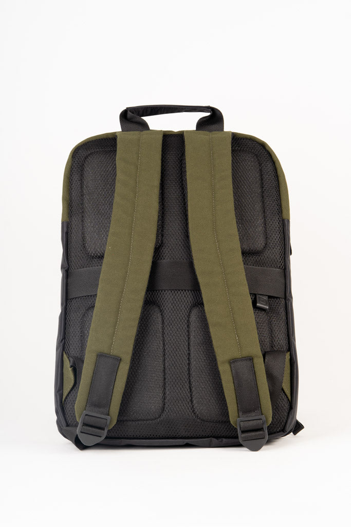 MOCHILA NEO TECH ESTAMPADA M175