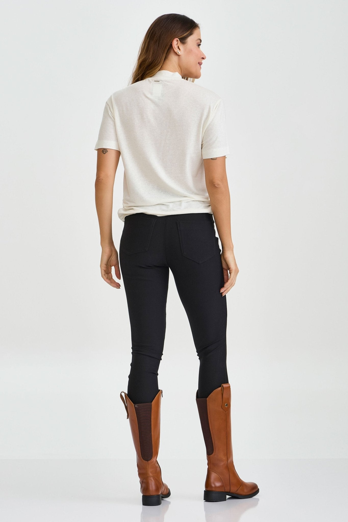 CAMISETA GOLA O MALHA COM PLAQUINHA 51113 - TXC