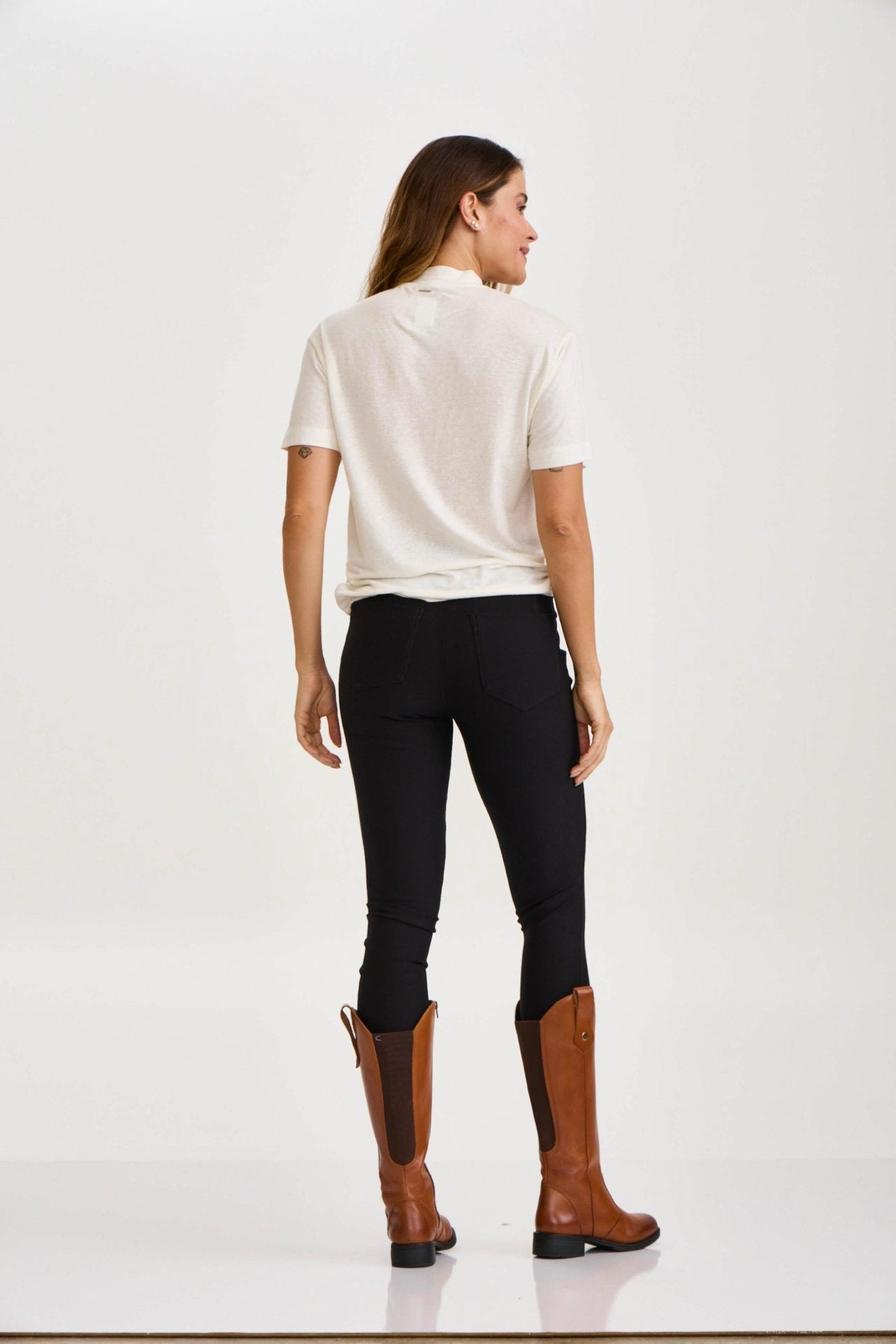 CAMISETA REGULAR MALHA COM PLAQUINHA 51112 - TXC