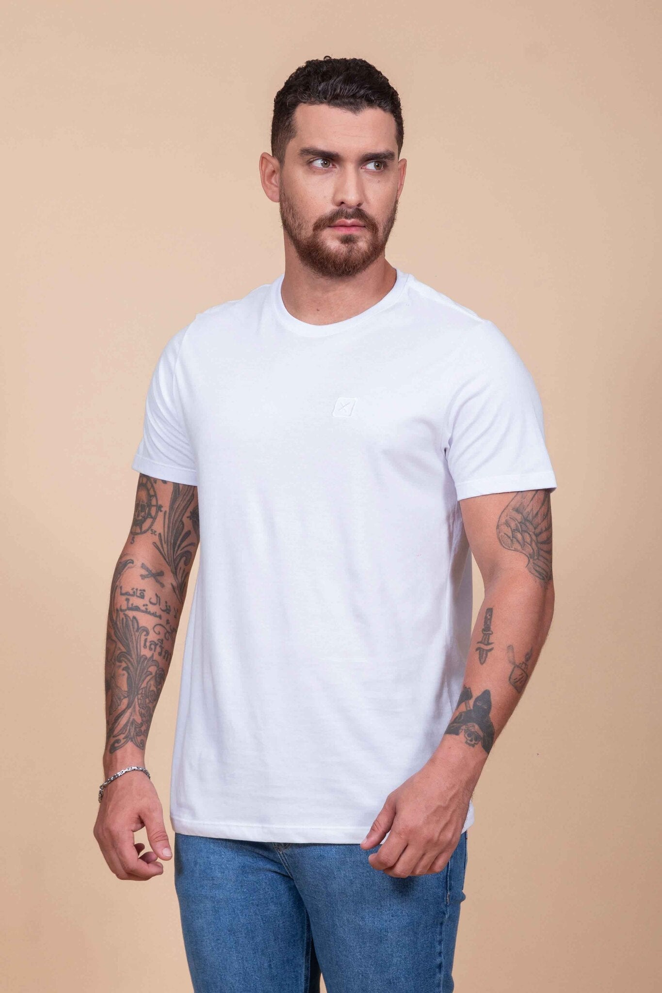 CAMISETA REGULAR MEIA MALHA PENTEADA BORDADA 19489 - TXC