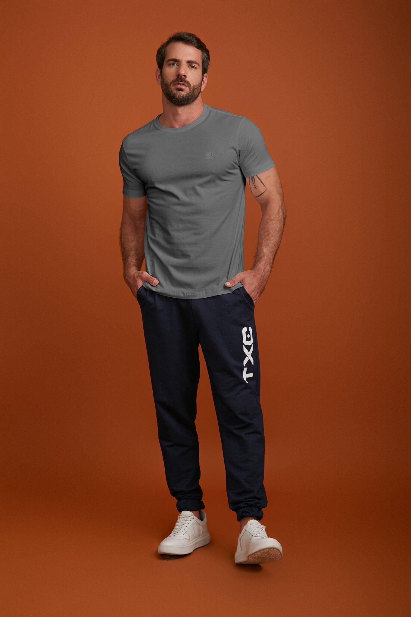 CAMISETA REGULAR MEIA MALHA PENTEADA BORDADA 19489 - TXC