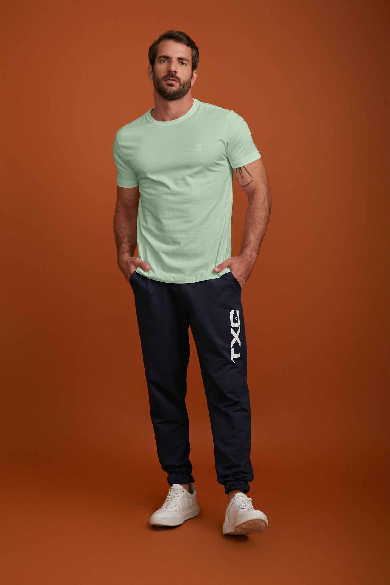 CAMISETA REGULAR MEIA MALHA PENTEADA BORDADA 19489 - TXC