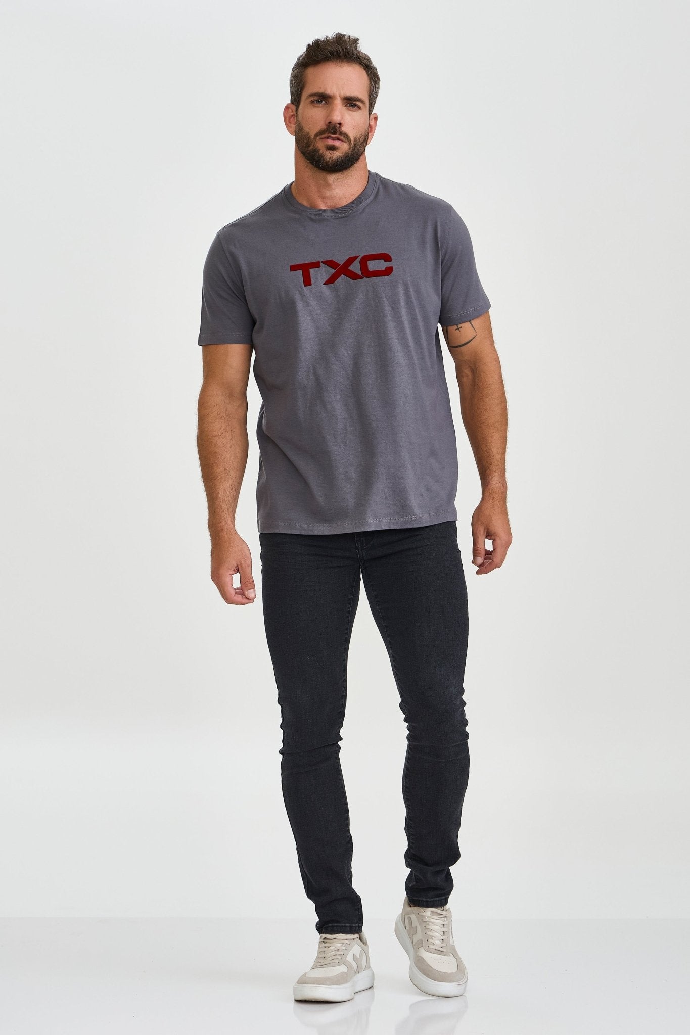 CAMISETA REGULAR MEIA MALHA PENTEADA ESTAMPADA 192493 - TXC