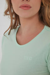 CAMISETA SLIM MEIA MALHA PENTEADA BORDADA 50367 - TXC